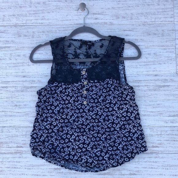 OBOE Crop Lace Top l SIZE M - Picture 1 of 6